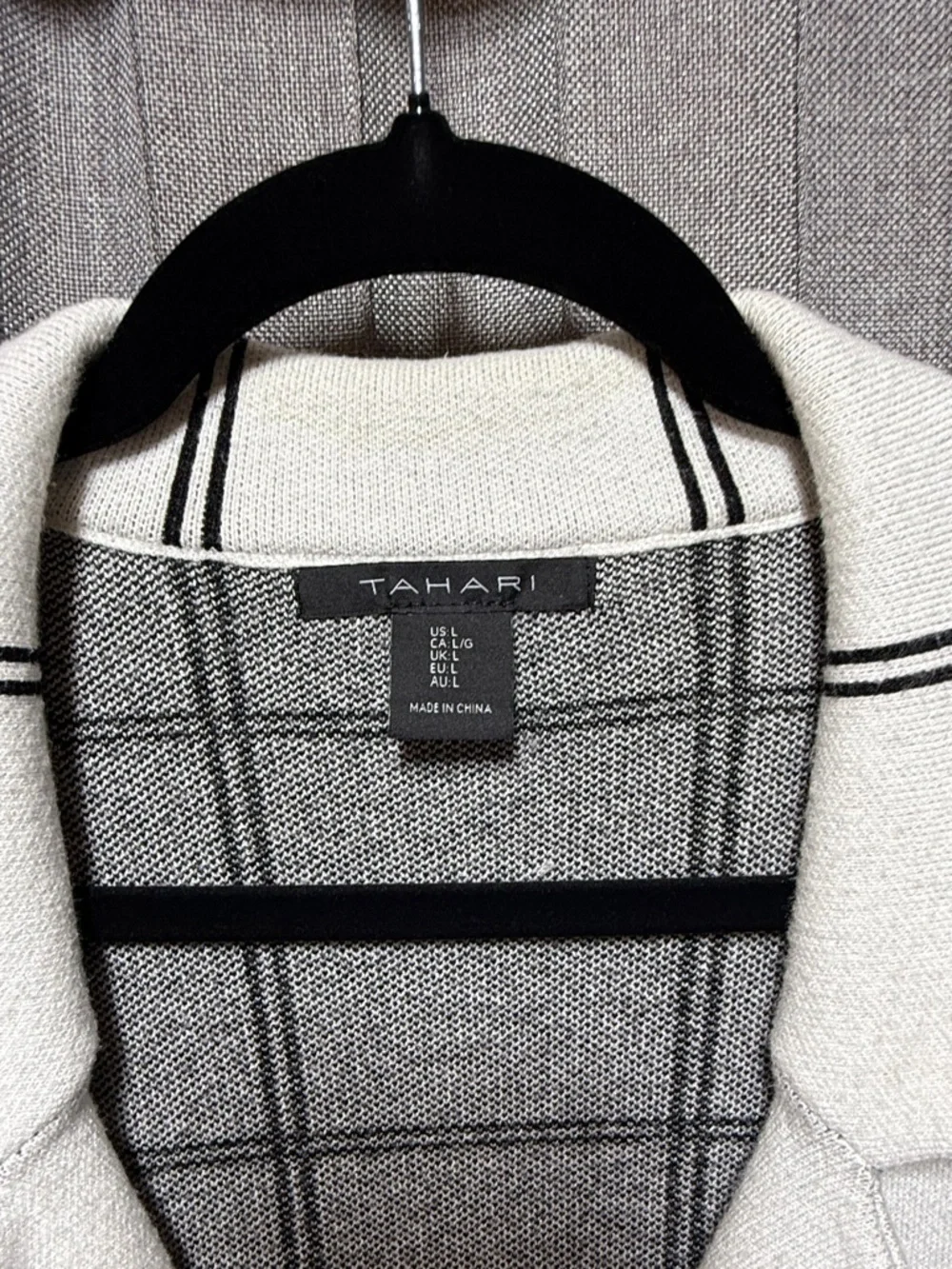 Tahari White Knit Blazer with Black Windowpane Check - Picture 4 of 5